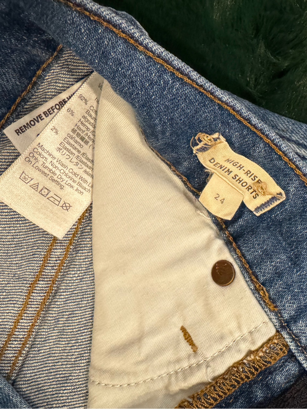 Madewell High-Rise Denim Shorts Size 24 Medium Blue Wash Raw Hem Frayed Cutoff - Picture 11 of 11